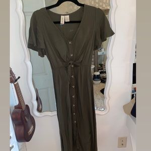 Green midi dress
